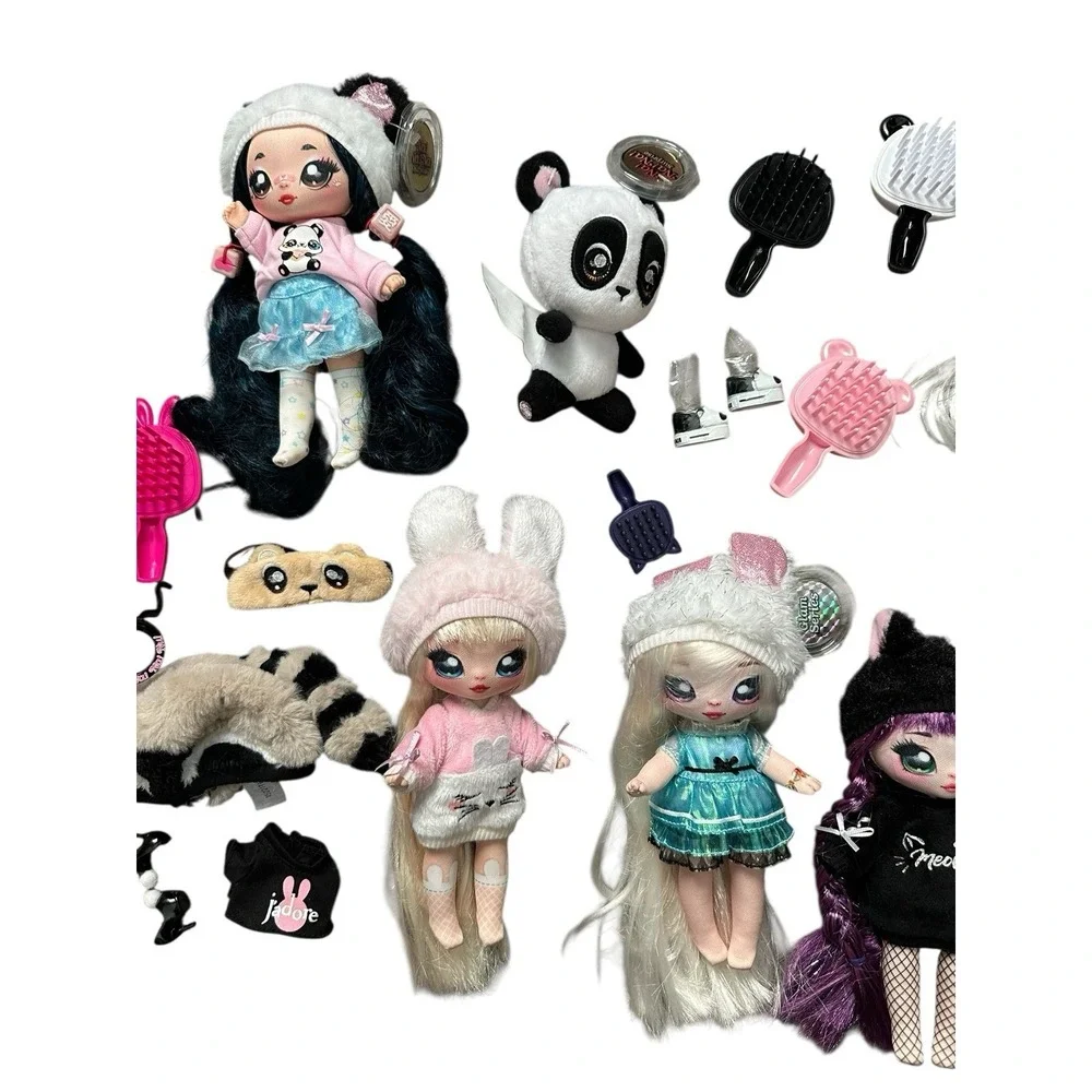 Na! Na! Surprise Family Soft Doll Set with 6 Fashion Dolls and 1 Pet Panda‎